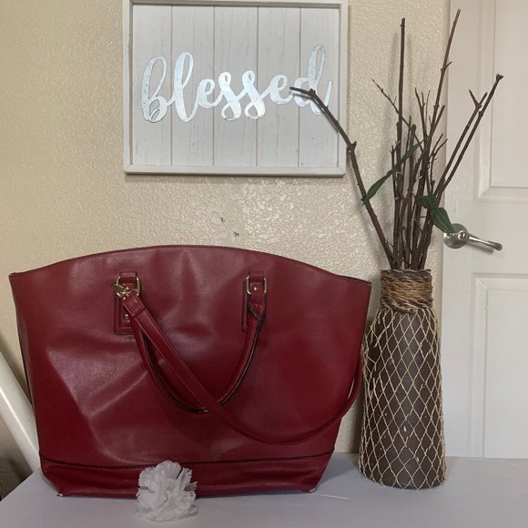 JustFab Red purse with black and white straps - Picture 2 of 5